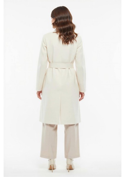 Krem Düğme Detaylı Kuşaklı Uzun Kaban