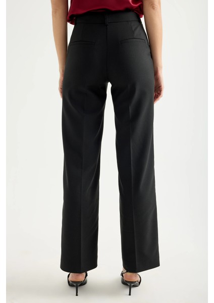 Düz Kesim Kumaş Pantolon indirimleri