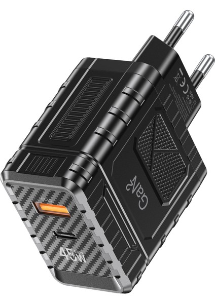 Premium Duvar Şarj Cihazı Pd 45W + 4’ü 1 Arada Kablo - Siyah modelleri