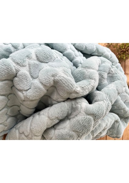 Mint Kalp Kabartmalı Kalın Peluş Battaniye modelleri