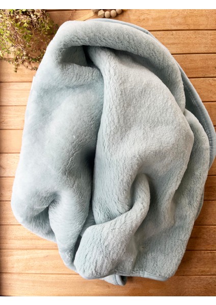 Mint Kalp Kabartmalı Kalın Peluş Battaniye indirimleri