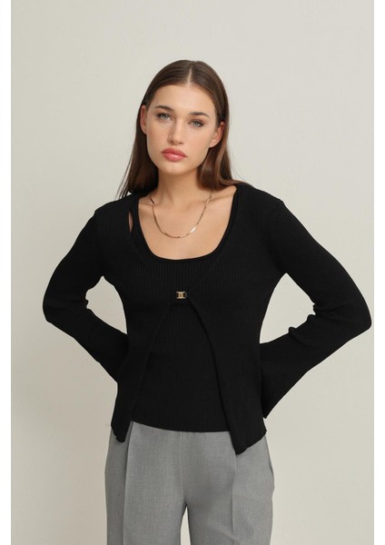 Siyah Tek Düğme Detaylı Hırka ve Kalın Askılı Kolsuz Bluz Triko Takım fırsatları