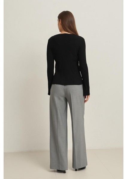 Siyah Tek Düğme Detaylı Hırka ve Kalın Askılı Kolsuz Bluz Triko Takım indirimleri