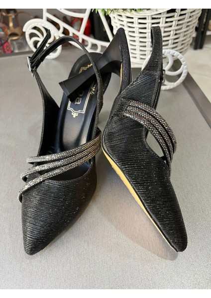 Çizgi Kabartmalı, Yandan 3 Sim Ipli Doku Rahat Kadeh Topuk Salon ve Abiye Ayakkabısı 2025 Model modelleri