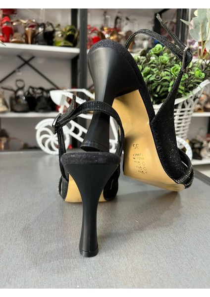 Çizgi Kabartmalı, Yandan 3 Sim Ipli Doku Rahat Kadeh Topuk Salon ve Abiye Ayakkabısı 2025 Model fırsatları