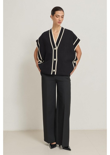 Siyah Çizgi Detaylı Panço Triko fiyatları