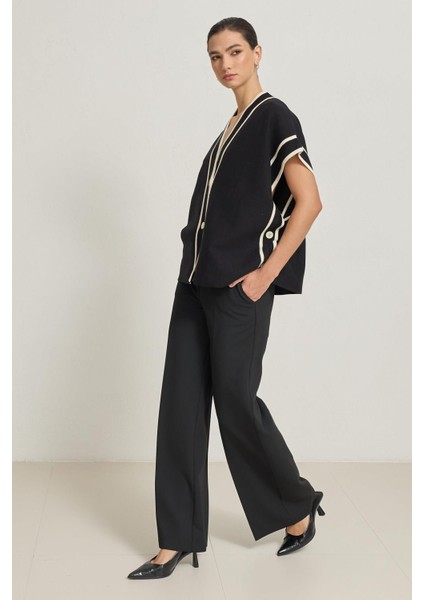 Siyah Çizgi Detaylı Panço Triko modelleri