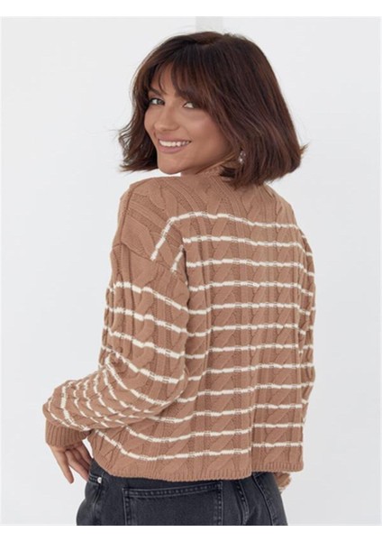 Saç Desenli Çizgili Triko Hırka fırsatları