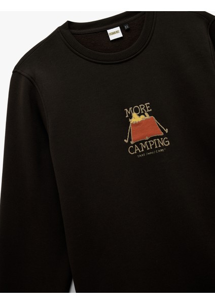 Uzun Kollu Arkası Baskılı Bisiklet Yaka Lisanslı Snoopy Sweatshirt modelleri