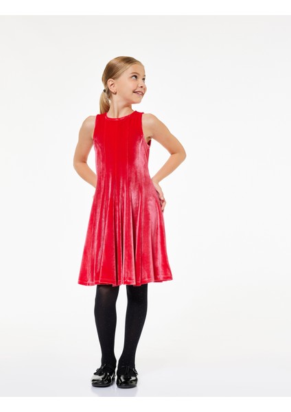 Bisiklet Yaka Kolsuz Pileli Kadife Elbise