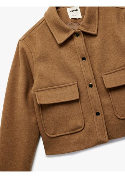 Cepli Düğmeli Uzun Kollu Kısa Kaşe Ceket modelleri