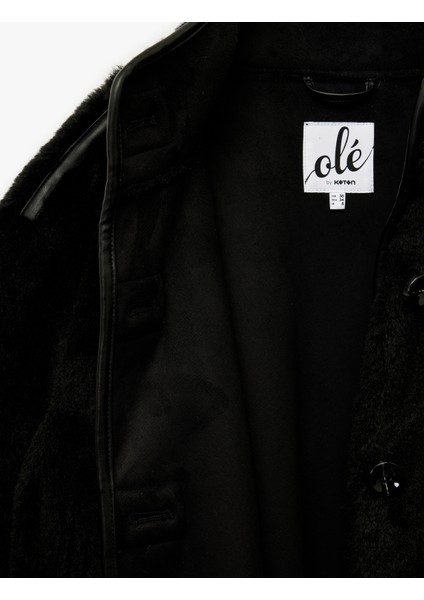 Dik Yaka Kaban Peluş Biye Detaylı Düğmeli Uzun Kollu