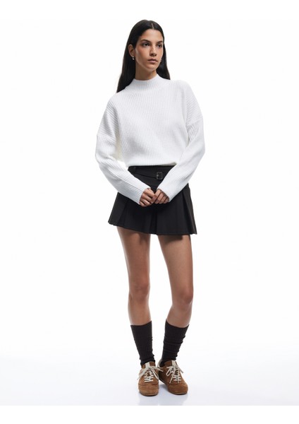 Rahat Kalıp Dik Yaka Dokulu Triko Kazak fiyatları