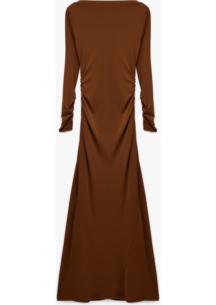 Slim Fit Drape Detaylı Uzun Kollu Kayık Yaka Uzun Elbise