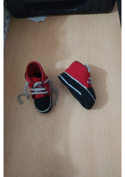 El Örgüsü Bebek Patigi 1 Adet Kırmızı Siyah Gri ( 0 ve 2 Yaş Için ) Kaliteli Şık Güzel fırsatları