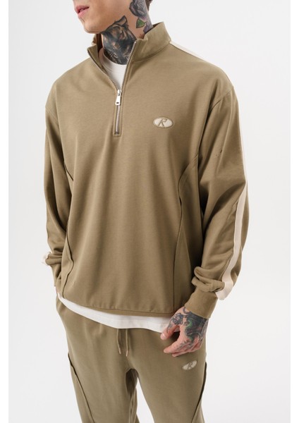 Erkek Pis Dikiş Detaylı Yarım Fermuarlı Diagonel Sweatshirt Haki fırsatları