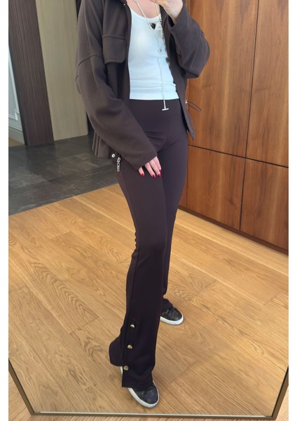 Paçadan Düğmeli Tayt- Kahverengi fırsatları