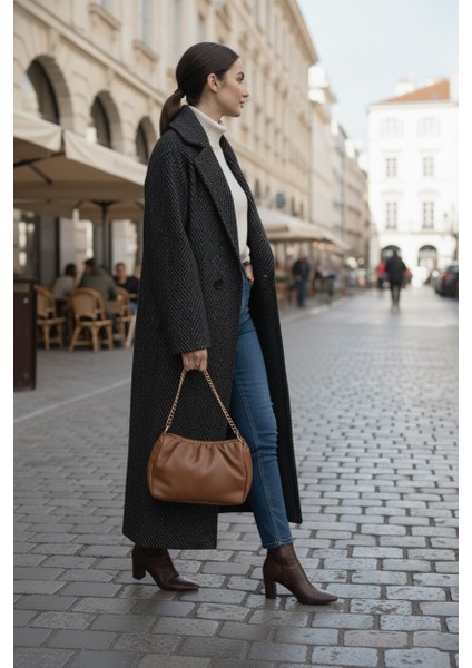 Balık Sırtı Desenli Astarlı Kışlık Kadın Uzun Kaşmir Kaban modelleri