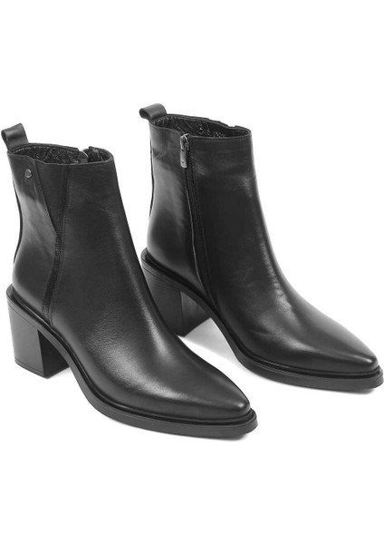 Kadın Siyah Fermuarlı Kalın Topuklu Deri Bot