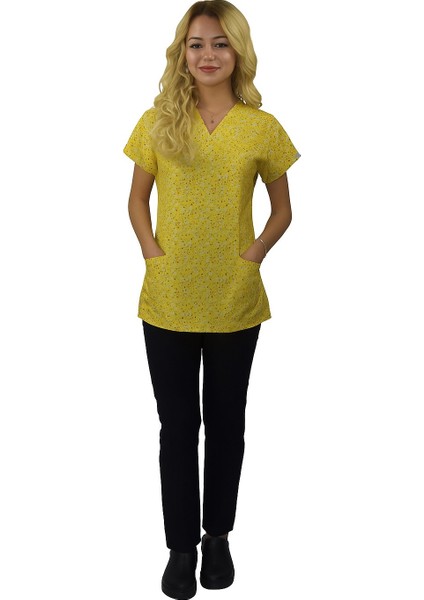 Sarı Papatya Desenli Likralı Doktor Hemşire Hastane Scrubs Üniforma Takım