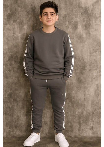 Içi Polarlı Yandan Şeritli Üç Iplik Eşofman Takımı