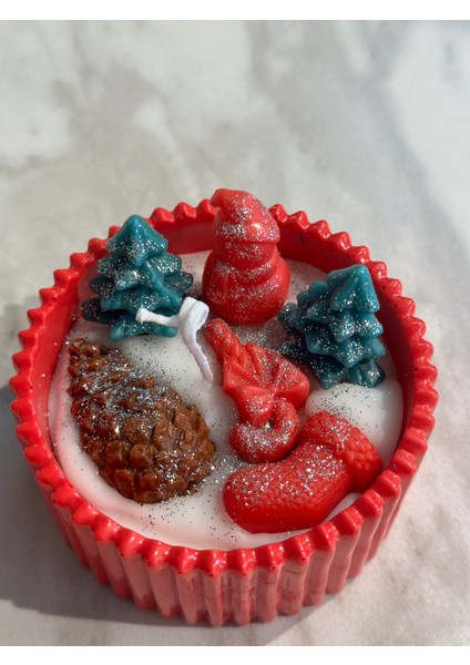 Yılbaşına Özel Kap Içinde Süslü Mum