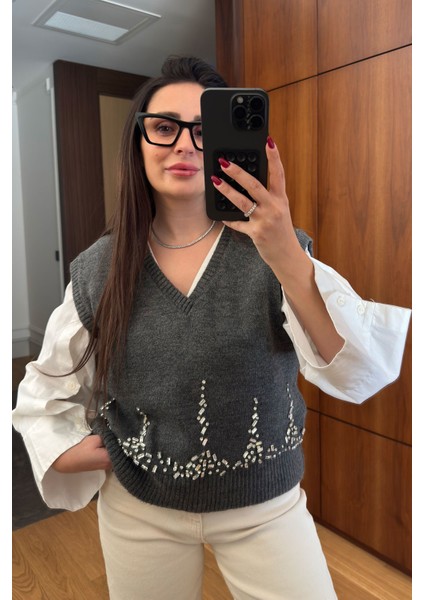 Taşlı V Yaka Orj Süveter- Antrasit fiyatları