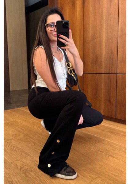 Paçadan Düğmeli Tayt- Siyah indirimleri