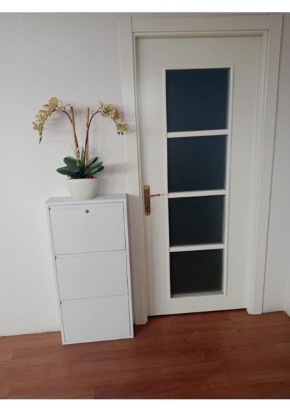 3 Gözlü (Kapaklı) Metal Ayakkabılık Beyaz Kilitli