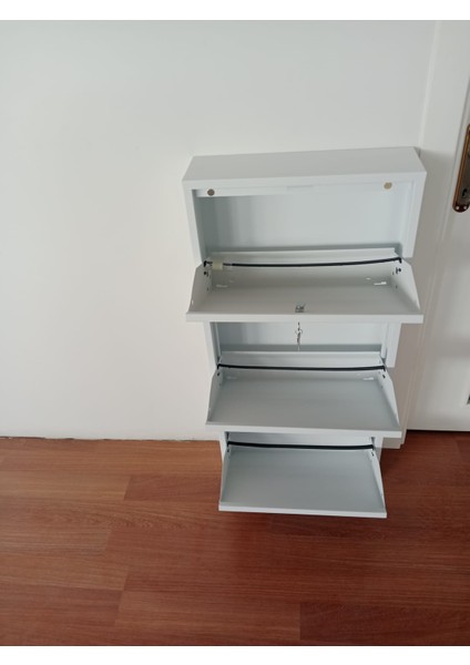 3 Gözlü (Kapaklı) Metal Ayakkabılık Beyaz Kilitli indirimleri