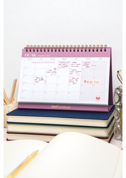 2026 Masaüstü Planlayıcı Takvim Bordo modelleri