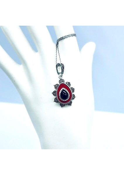 Kırmızı Mine ve Oltu Taşı Işçilikli 925 Ayar Gümüş Kolye fırsatları