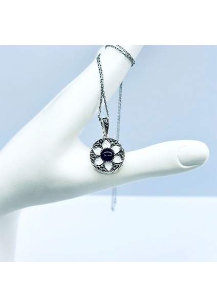 Oltu Taşı ve Sedef Işçilikli 925 Ayar Gümüş Kolye modelleri