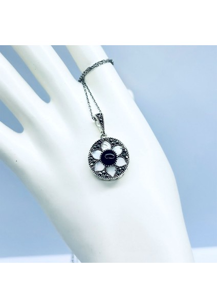 Oltu Taşı ve Sedef Işçilikli 925 Ayar Gümüş Kolye fırsatları