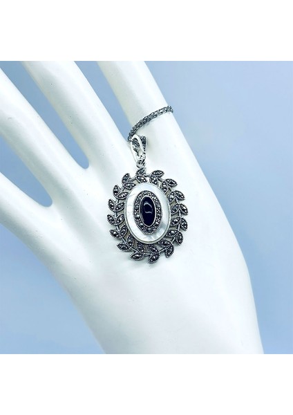 Sedef ve Oltu Taşı Işçilikli 925 Ayar Gümüş Kolye fırsatları