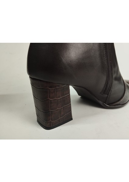 Kadın Hakiki Deri Kroko Detaylı Kahverengi Topuklu Bot fiyatları