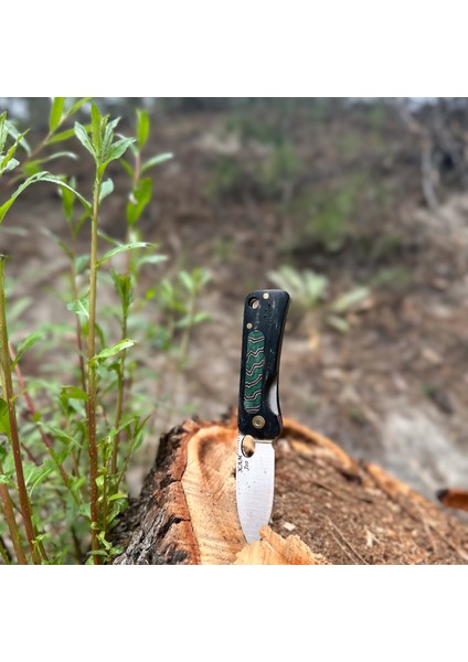 Kam J10 Siyah El Yapımı Kamp Çakısı – 4116 Paslanmaz Çelik, Mikarta Saplı, Liner Lock Güvenlikli, Vaketa Deri Kılıflı Outdoor Çakı-Tanto Bushcraft modelleri