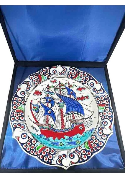 Kalyon Desenli Iznik Çini Tabak – Yeni Başlangıç ve Kariyer Hediyesi modelleri