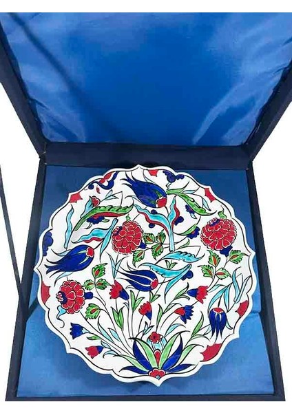Çiçek Bahçesi Desenli Iznik Çini Tabak – Yeni Ev ve Ofis Hediyesi modelleri
