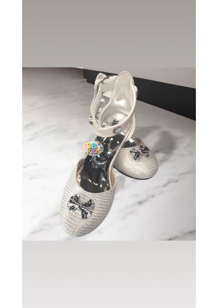 Krem Beyaz Simli Taşlı Fiyonkulu Özel Tasarım Simli Çocuk Topuklu Ayakkabı