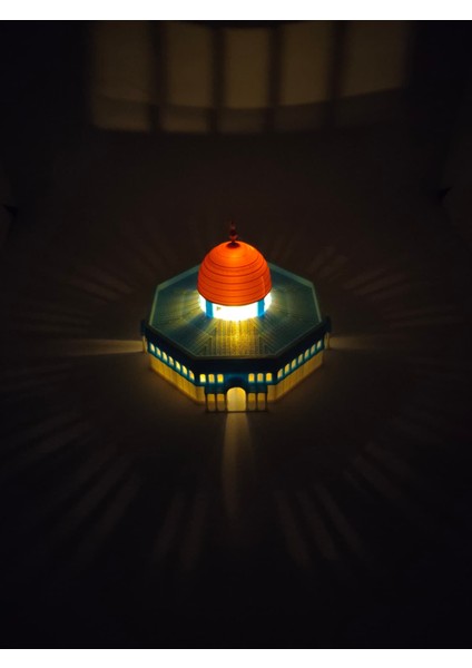 Mescid-I Aksa'nın Incisi: Kubbet-Üs Sahra Detaylı Dekoratif Lamba