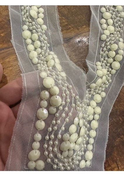 Beyaz Boncuk Işleme Yaka Dikiş Aksesuarı 32 cm fiyatları