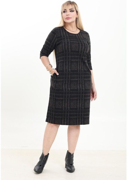 Çift Cepli Desenli Esnek Kışlık Büyük Beden Midi Elbise 22B-2745