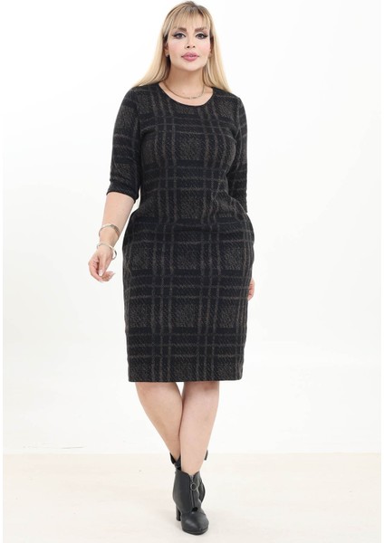 Çift Cepli Desenli Esnek Kışlık Büyük Beden Midi Elbise 22B-2745 modelleri