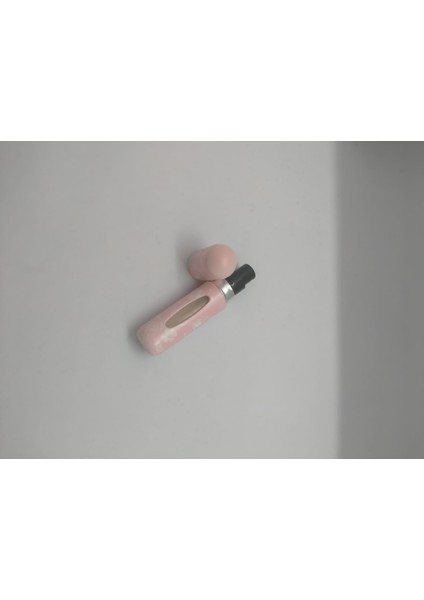 Mini Seyahat Parfüm Dolumlu Atomizer, Taşınabilir Parfüm Sprey Şişesi (Pembe Kalpli) 5 ml fırsatları