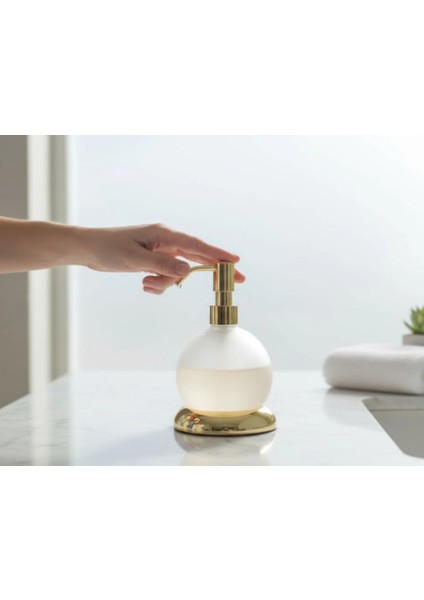 Gold Etejerli Sabunluk Banyo Sıvı Sabunluk Pirinç Materyal Gold Altın