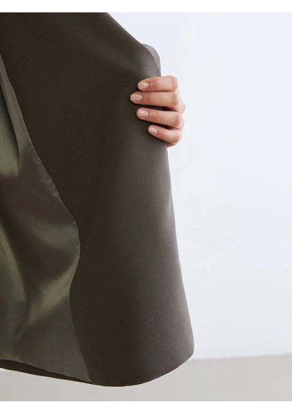 Lcw Modest Haki Kuşaklı Oversize Kadın Blazer Ceket fırsatları