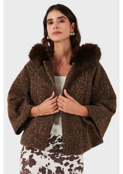 Via Dante Oversize Yumuşak Tüylü Kapüşonlu Truvakar Kol Astarlı Mont Bayan Mont 690919 indirimleri