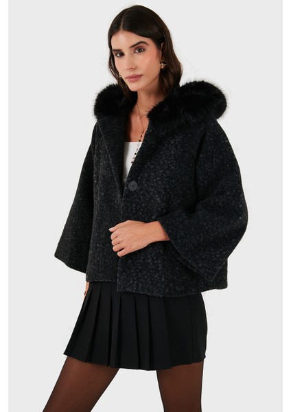 Via Dante Oversize Yumuşak Tüylü Kapüşonlu Truvakar Kol Astarlı Mont Bayan Mont 690919 fırsatları