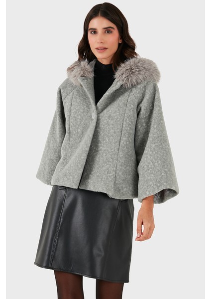 Via Dante Oversize Yumuşak Tüylü Kapüşonlu Truvakar Kol Astarlı Mont Bayan Mont 690919